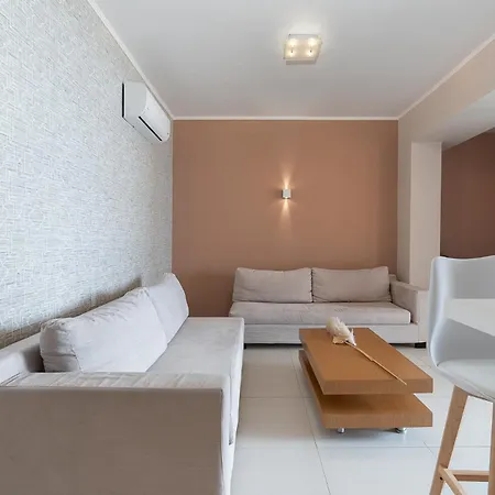 Kymothoe Elite Aparthotel