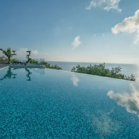 Kymothoe Elite Aparthotel 4*