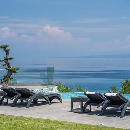 Ξενοδοχείο με διαμερίσματα Kymothoe Elite 4*