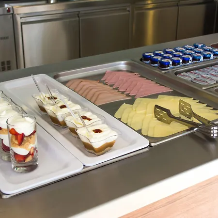 Kymothoe Elite Ξενοδοχείο με διαμερίσματα 4*